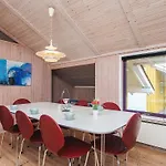 Hébergement de vacances 4 Star Holiday Home In Oksbol
