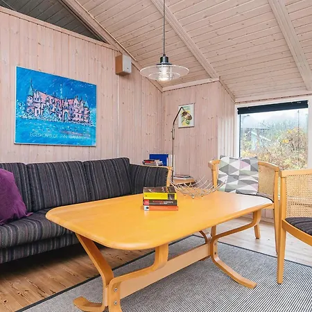 בית נופש Bright House With Sauna - By Traum